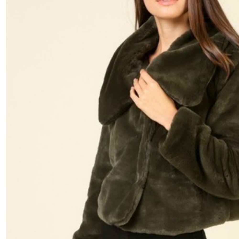 TIMING Olive Green Faux Fur Glam Plush Peacoat NWT